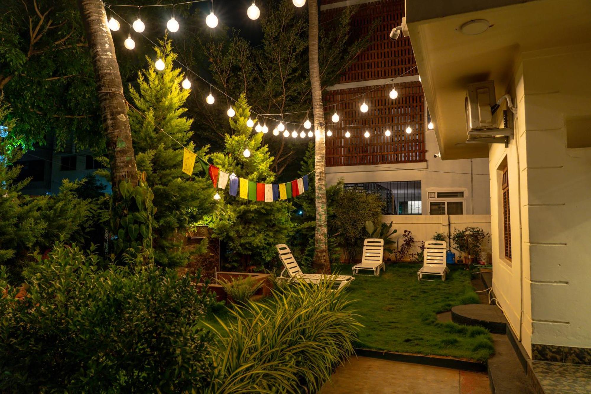 Auberge de jeunesse Leo Vishroam à Mysore Extérieur photo