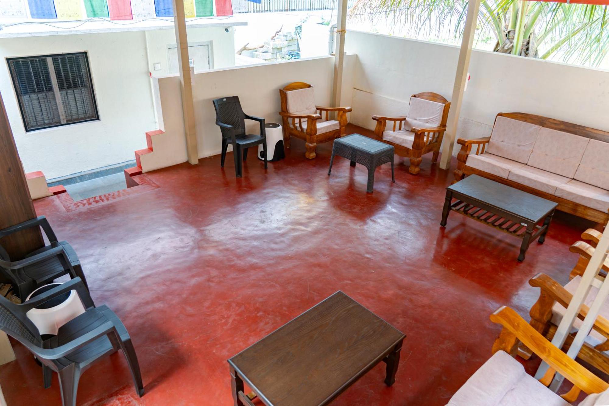 Auberge de jeunesse Leo Vishroam à Mysore Extérieur photo
