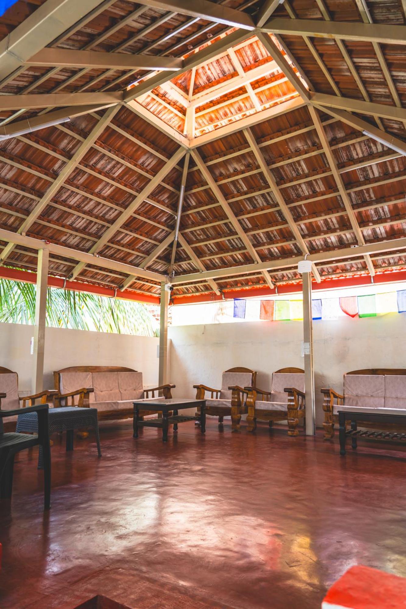 Auberge de jeunesse Leo Vishroam à Mysore Extérieur photo