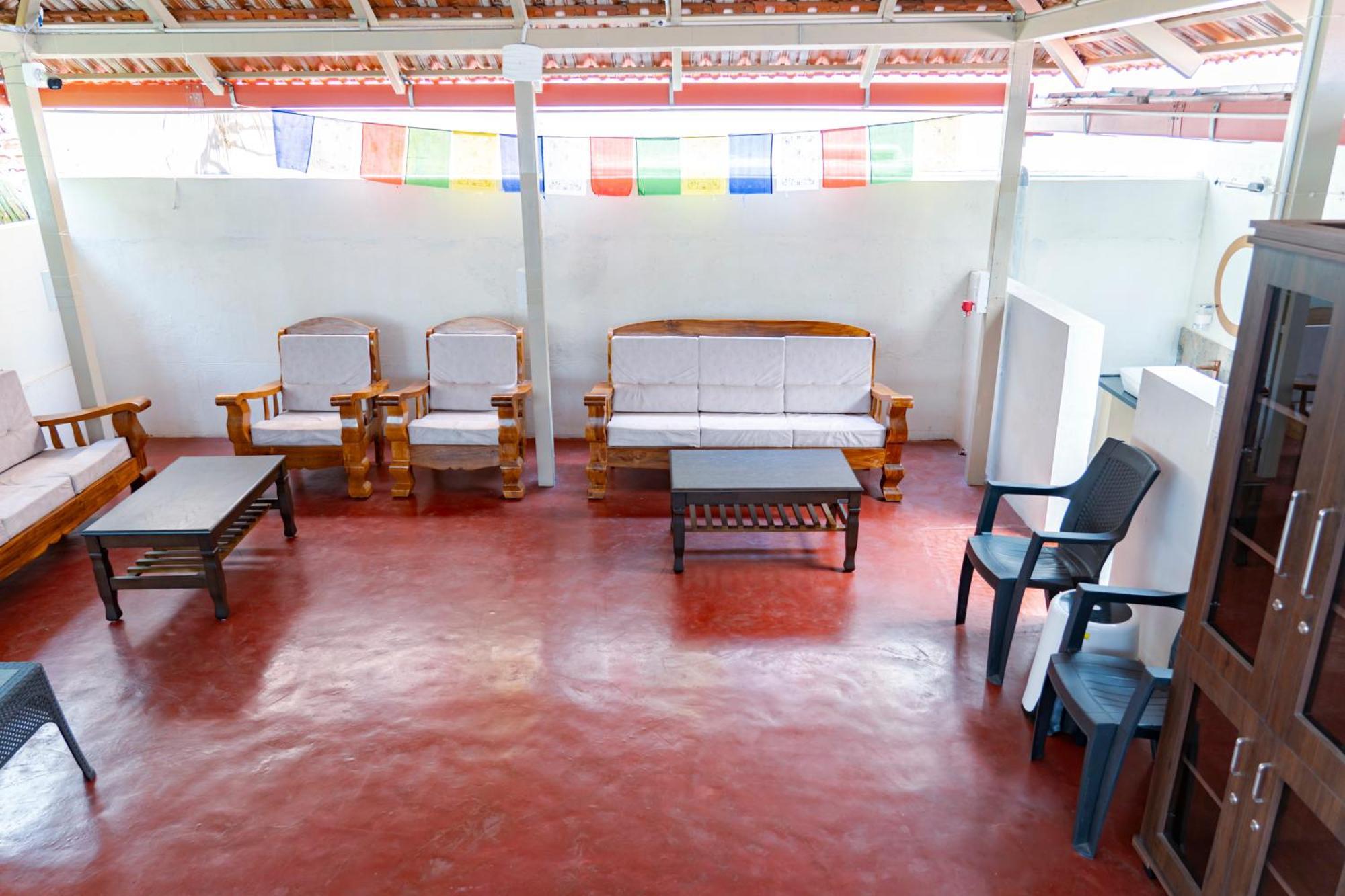 Auberge de jeunesse Leo Vishroam à Mysore Extérieur photo