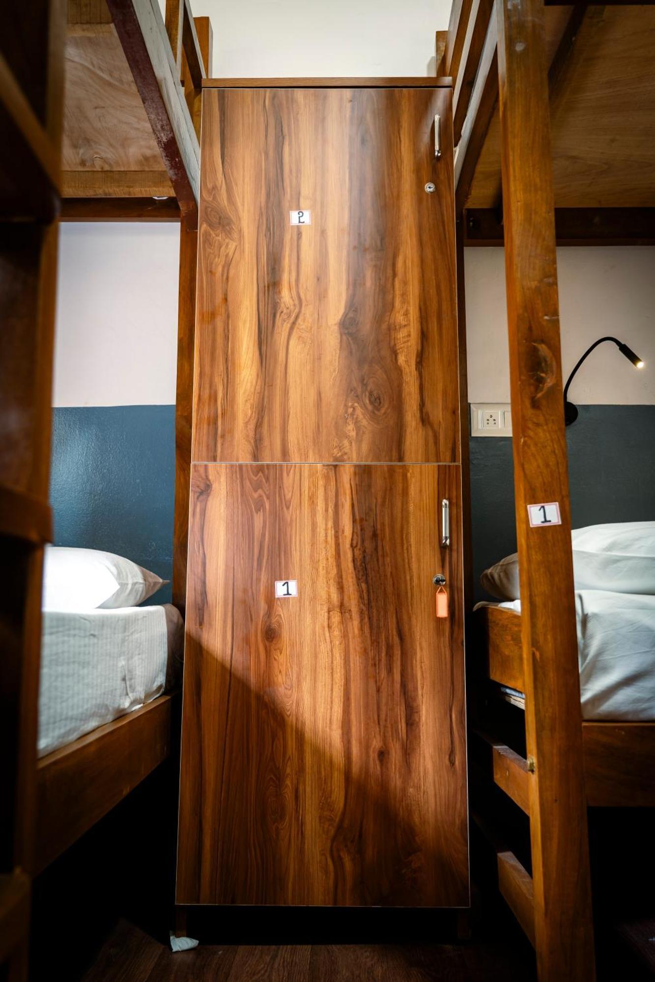Auberge de jeunesse Leo Vishroam à Mysore Extérieur photo